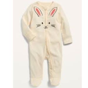 OLD NAVY · UNISEX BUNNY-CRITTER FOOTED ONE-PIECE SLEEP + PLAY - 6-9M